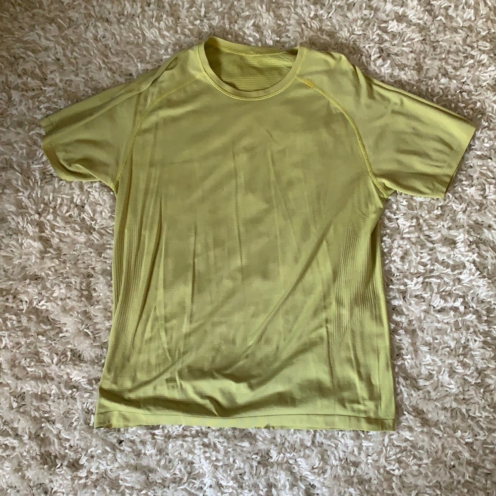 Lululemon Tee